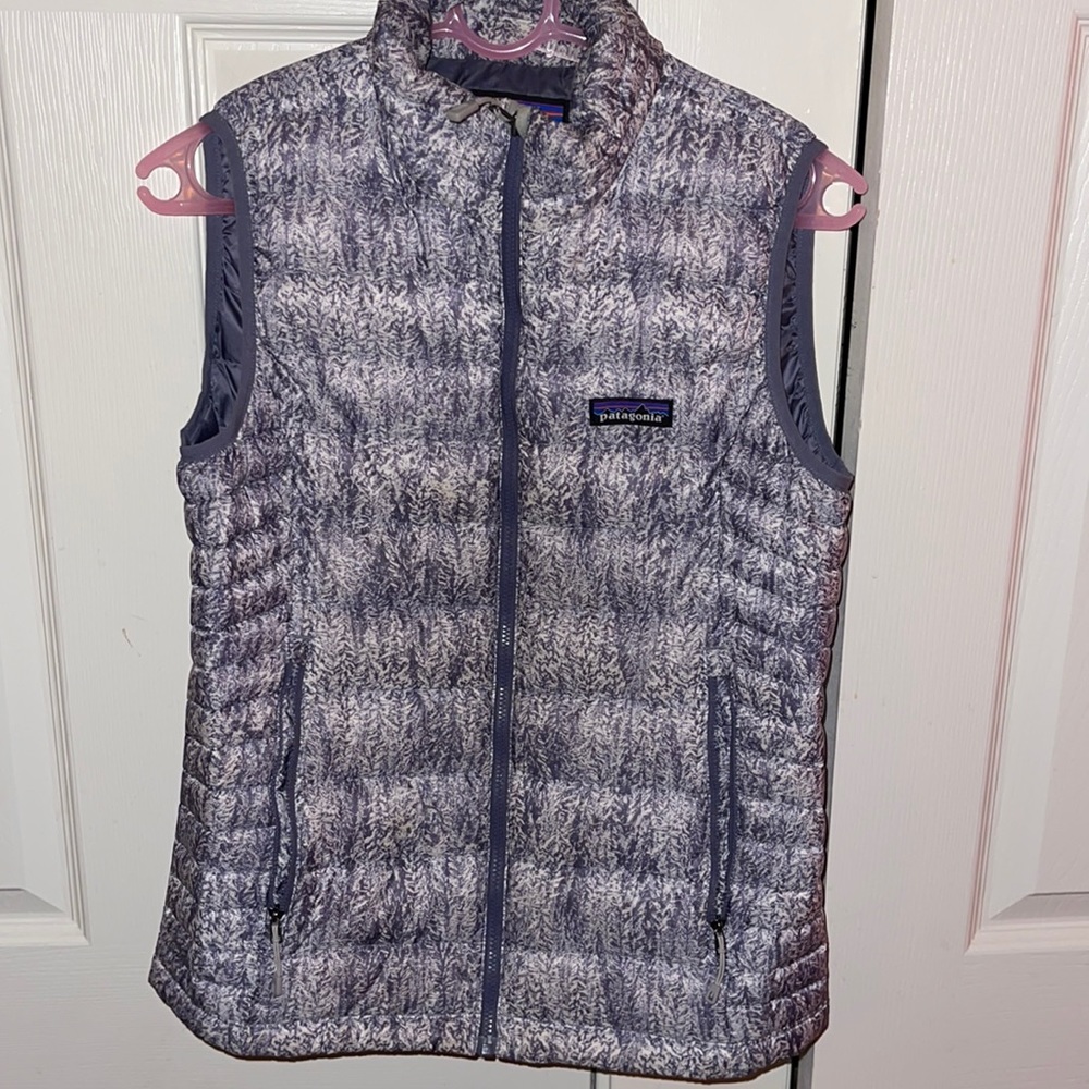 Patagonia vest size small